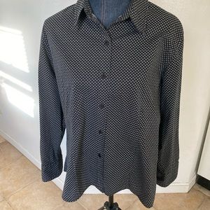 Chico’s women’s blouse in great condition.